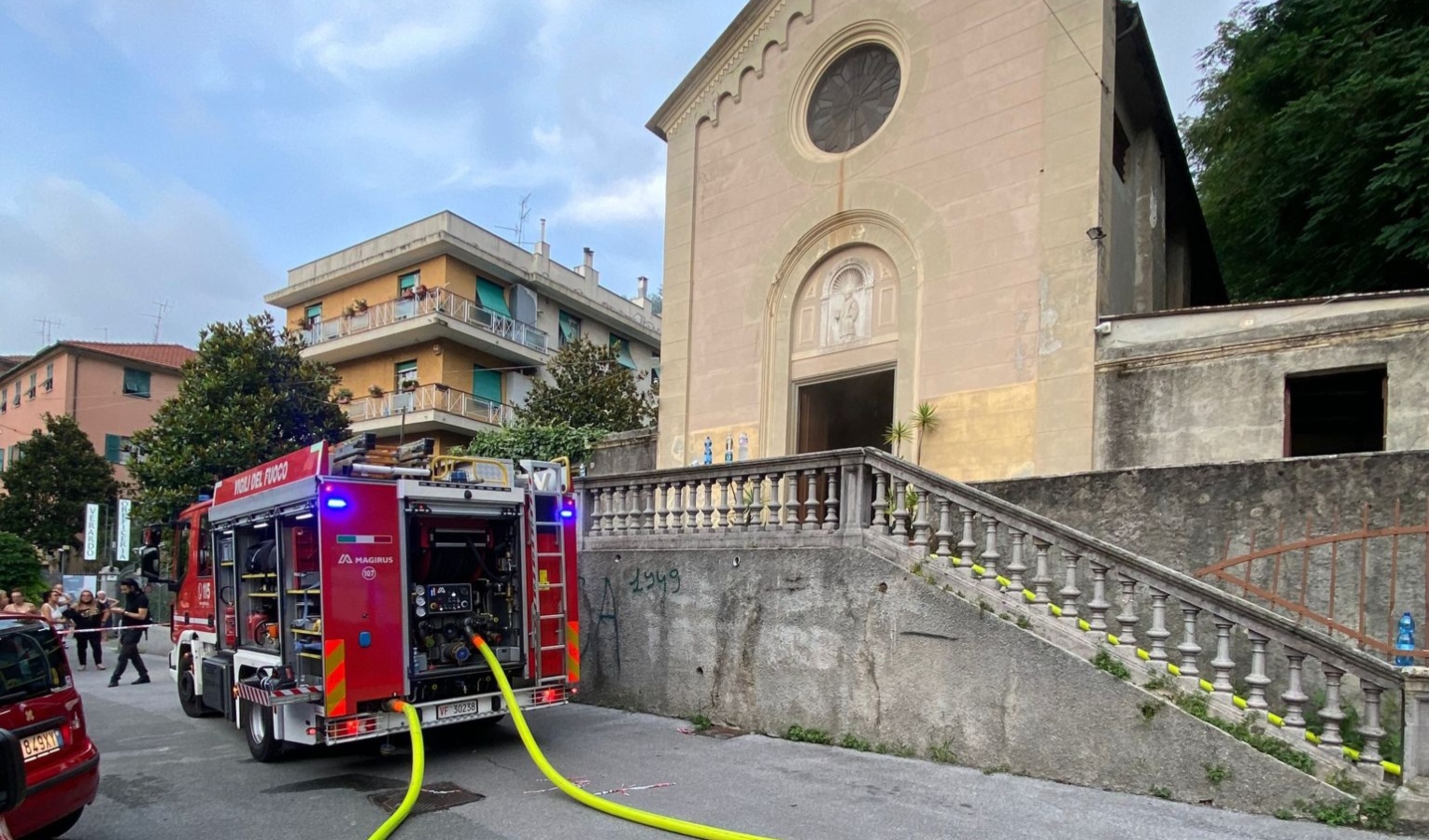 Genova, incendio nella sacrestia della chiesa di Santo Stefano