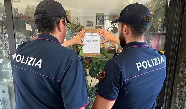 Chiuso bar della movida a Savona: era base operativa di attività illegali