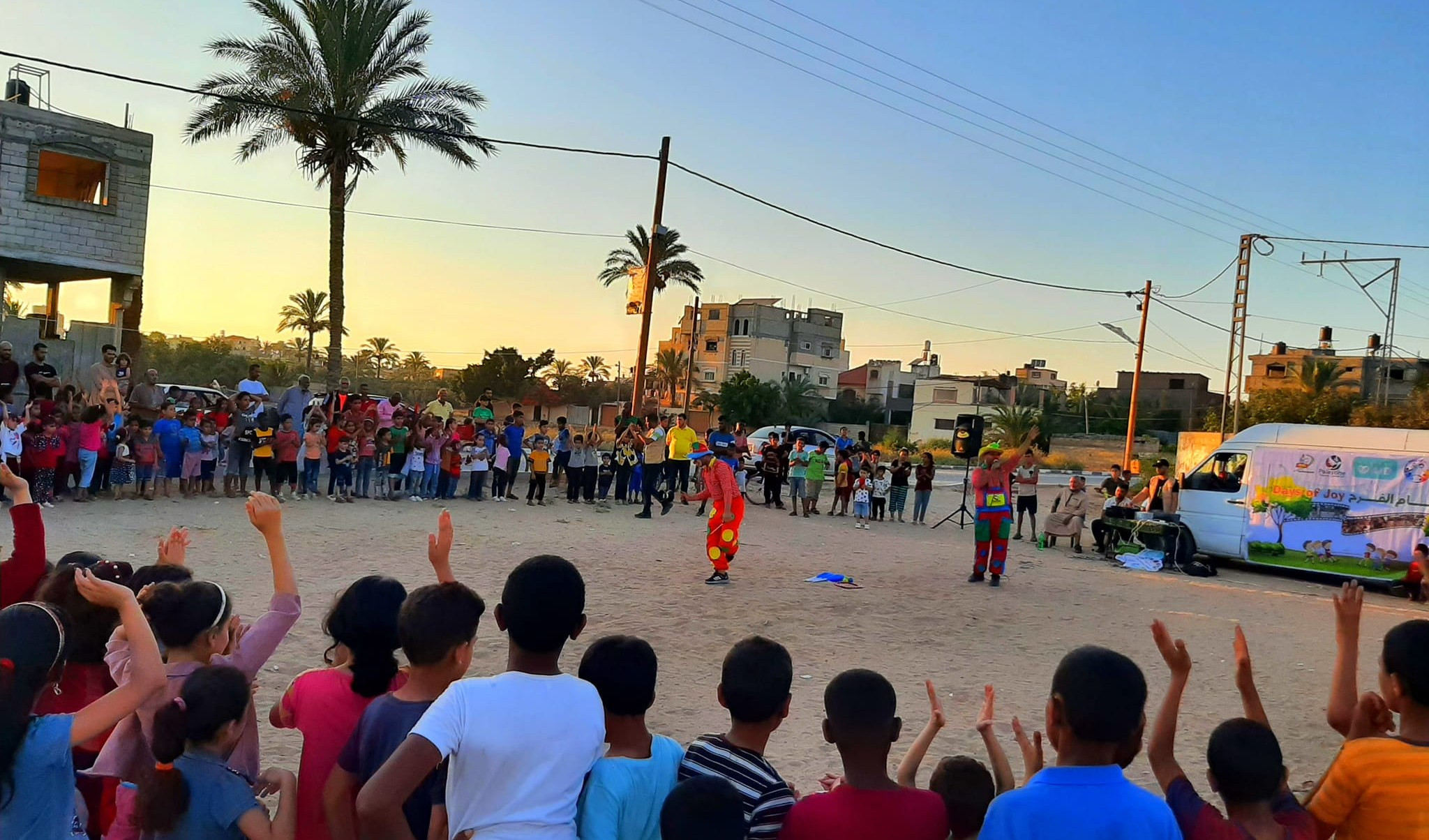 Il Pimpa, ecco il clown che porta il sorriso ai bambini della Siria: 