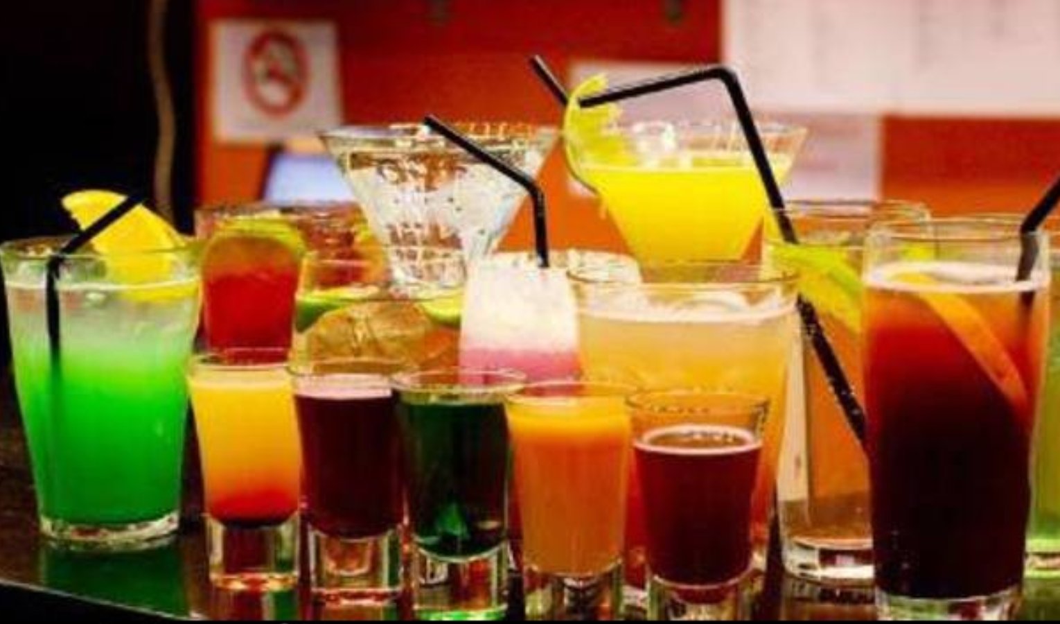 Estate stagione di cocktail: ecco cosa preferiscono bere i liguri