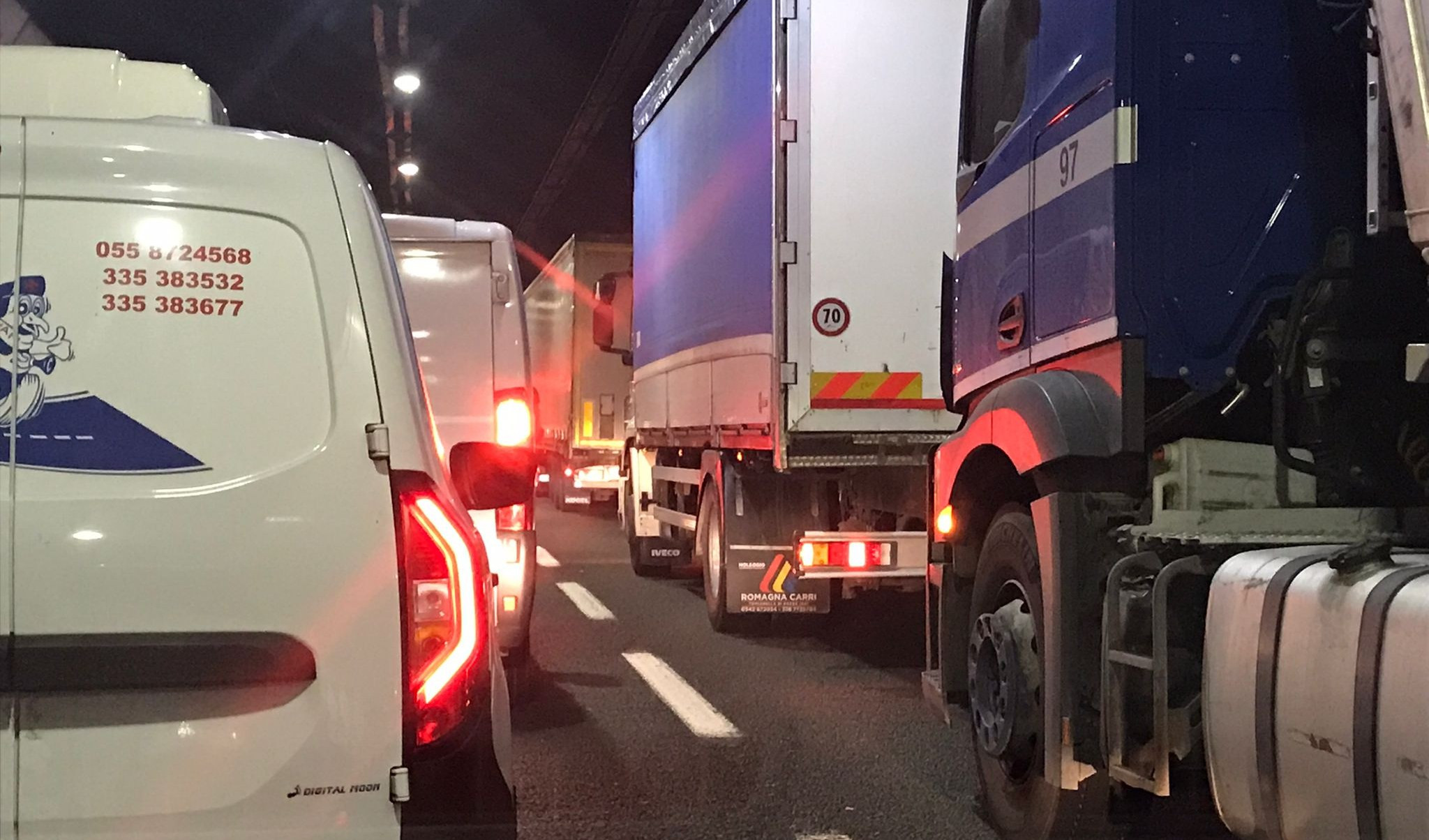 Caos autostrade tra incidenti, cantieri e piogge: code in Liguria