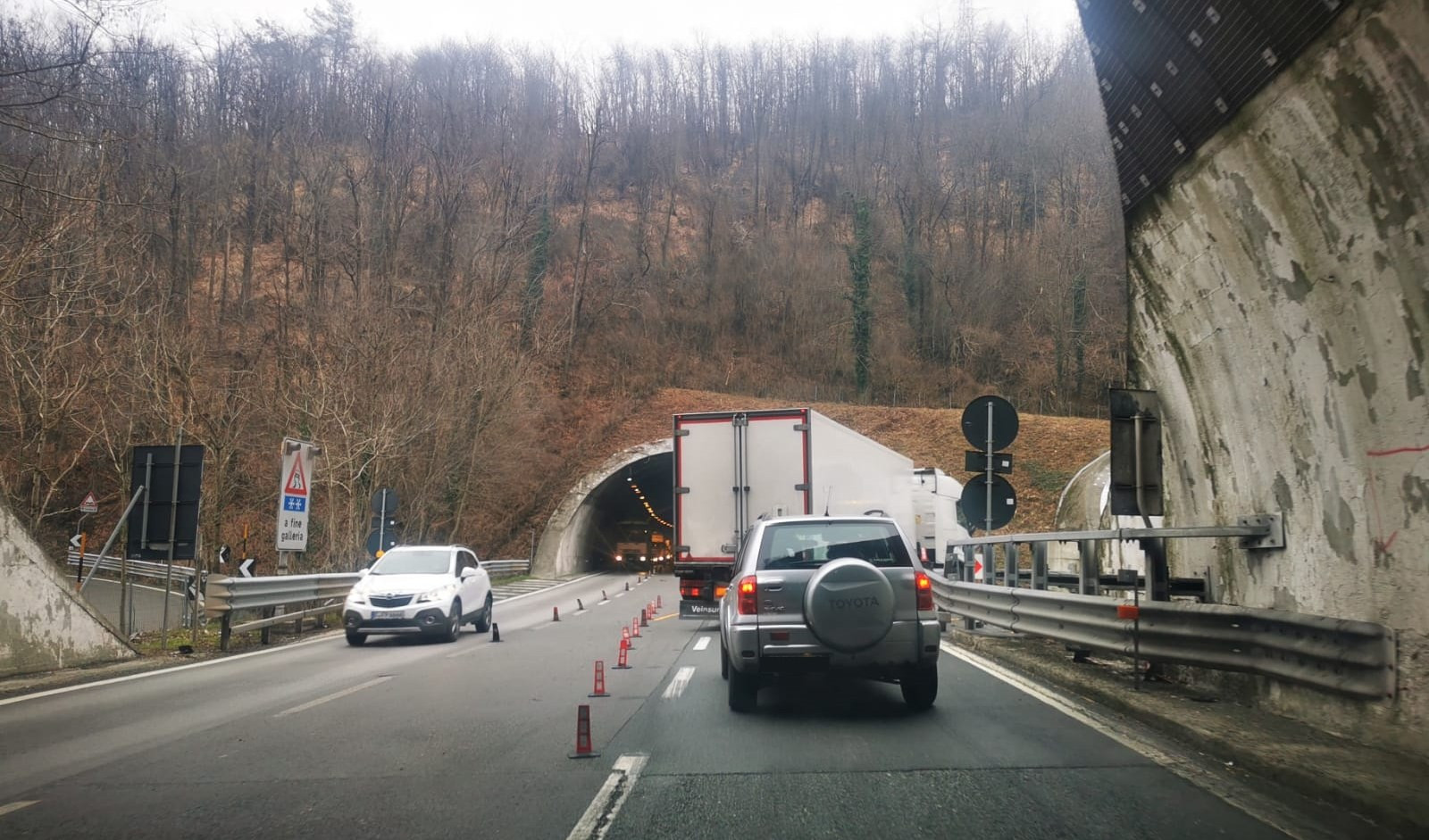 Caos autostrade, incidente tra camion tra Ovada e Masone