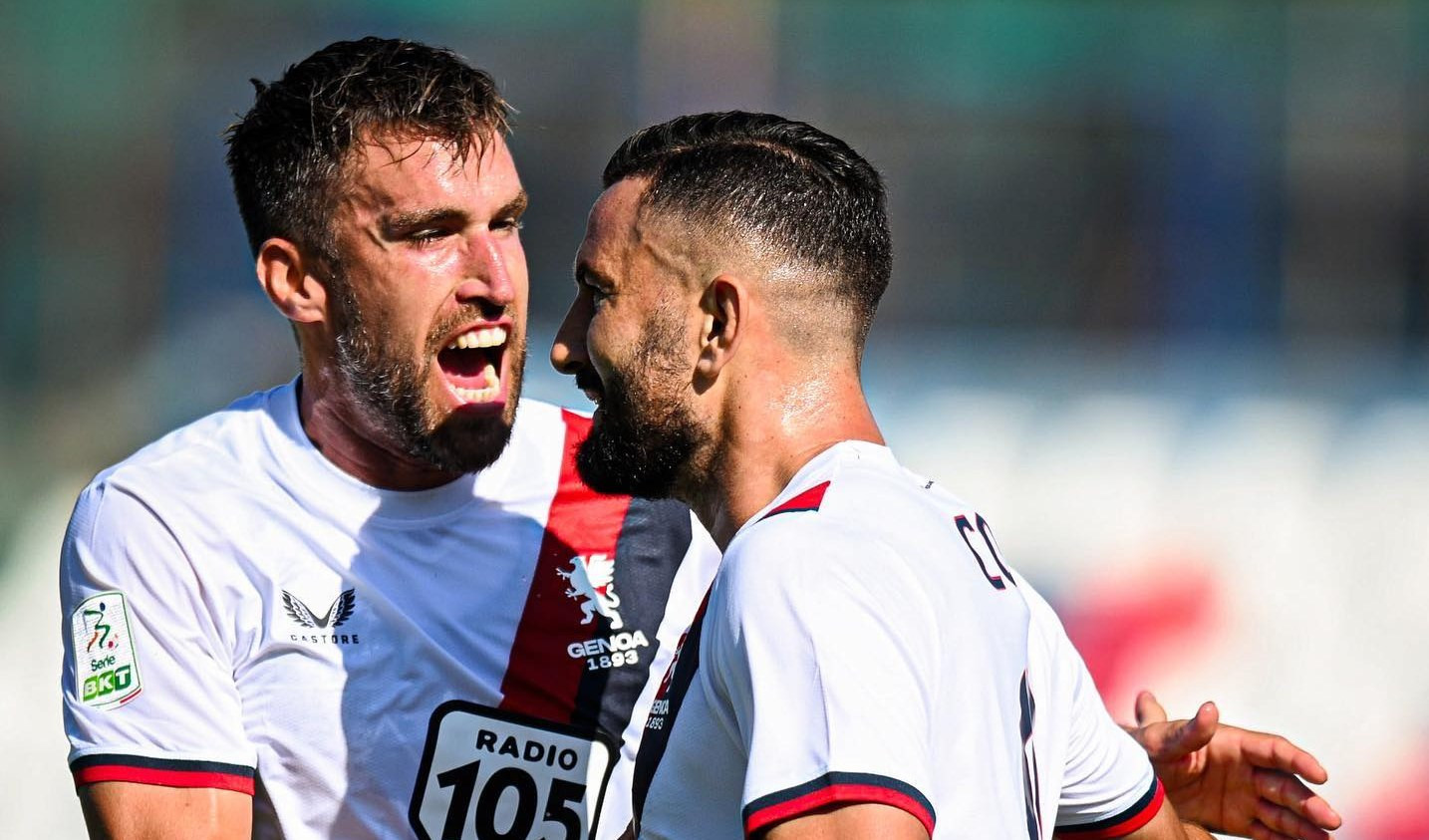 Coda e Strootman, il Genoa vince 2-1 a Cosenza: Grifone in 10 per un'ora
