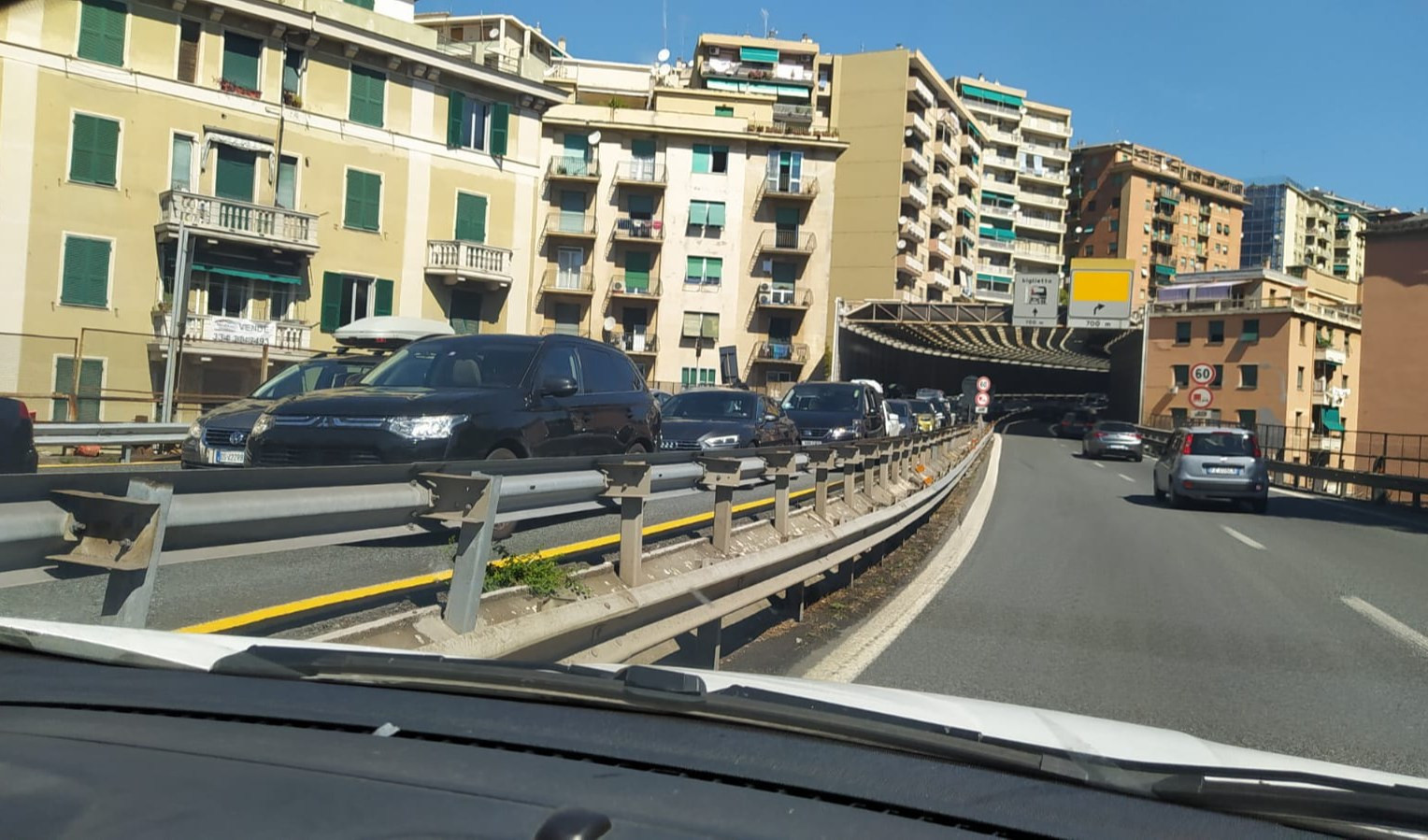 Caos autostrade, lavori per tutto agosto a Genova Ovest