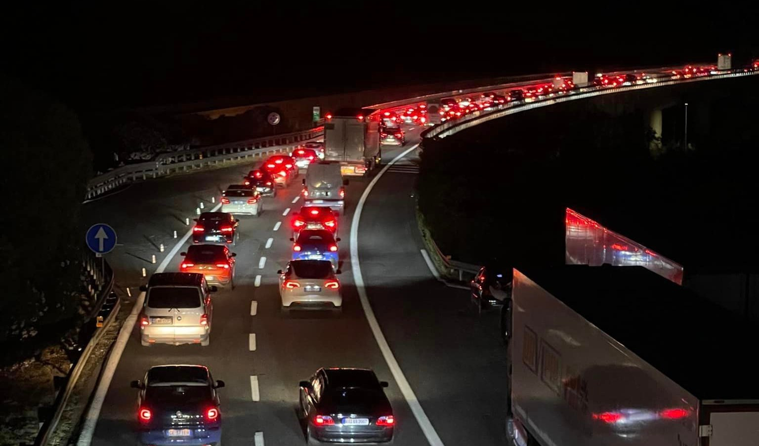 Caos autostrade, incidente a Cogoleto: due feriti e coda