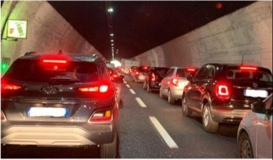 Caos autostrade, code in tutta la Liguria