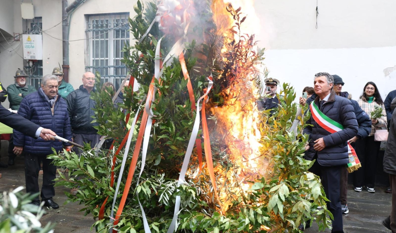 A Rapallo la tradizionale cerimonia del Confuoco