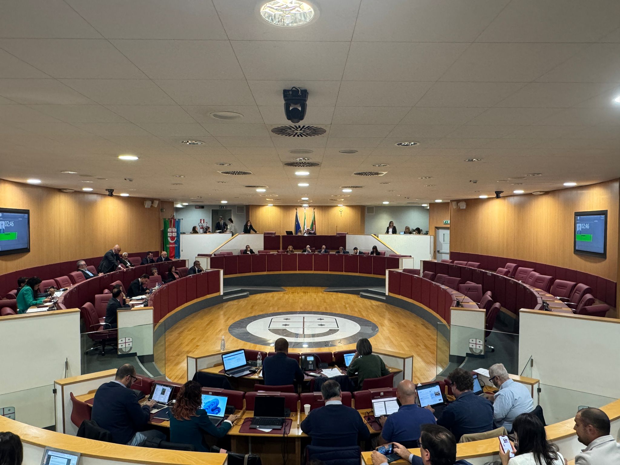 Il minuto di silenzio sul 7 ottobre fa scoppiare la bufera in aula: parole grosse in consiglio regionale 