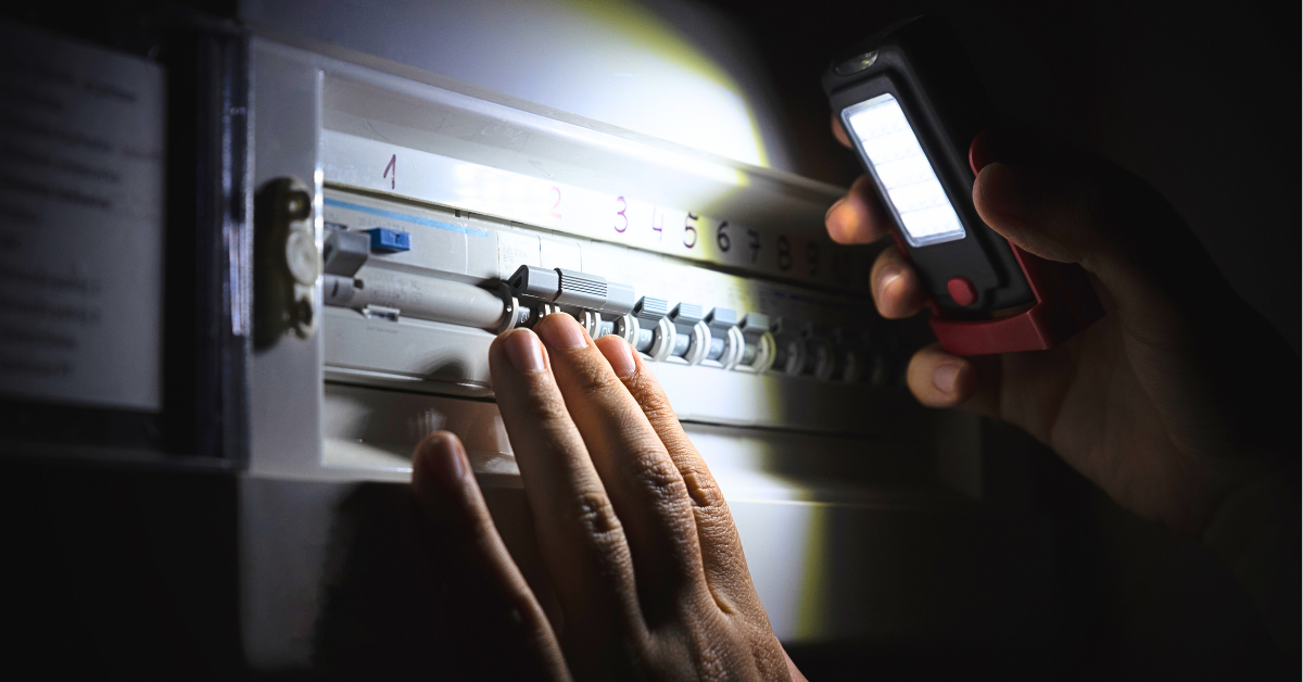 Blackout in serie in città, al Righi pizzeria annulla 200 prenotazioni