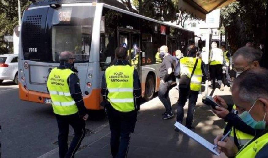 Genova, controlli Amt: su 800 passeggeri 71 senza biglietto