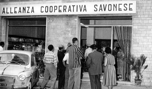 Primo negozio Coop (1945)