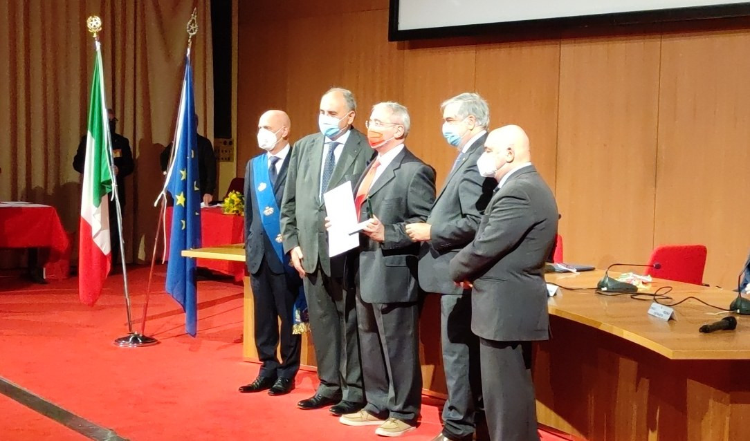 Stella al Merito del Lavoro, premiati 52 lavoratori liguri ai Magazzini del Cotone