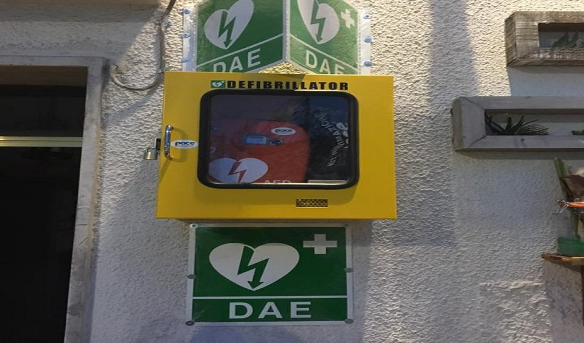 A Cornigliano un nuovo defibrillatore per cittadini e operatori