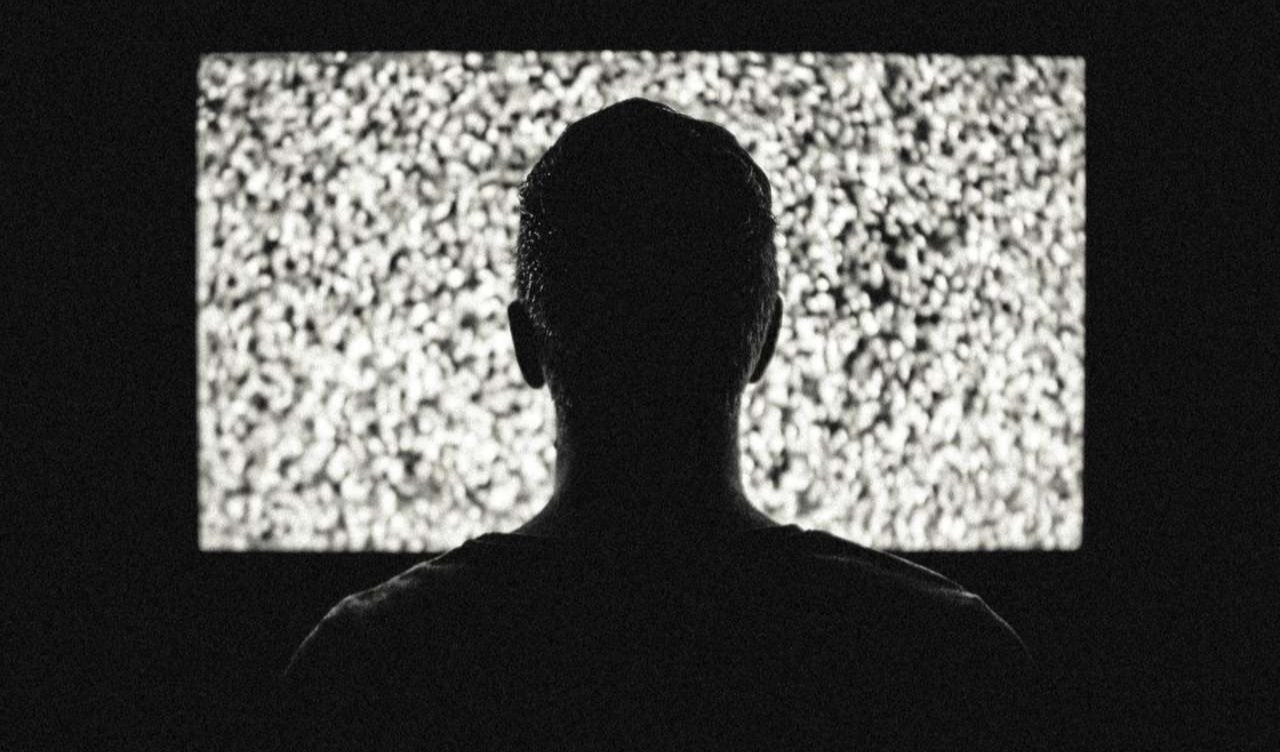 Frequenze tv, dal 9 maggio a rischio la visione: ecco cosa fare