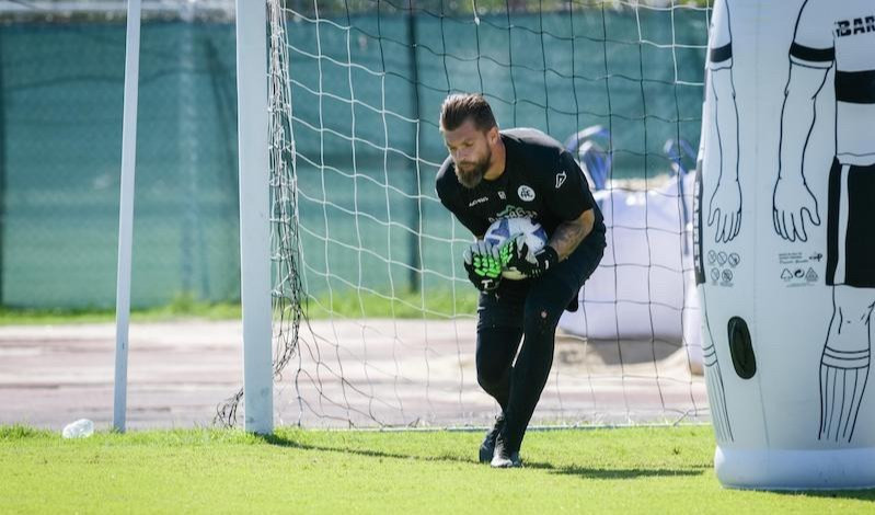 Spezia, Dragowski saluta: il portiere va in prestito al Panathīnaïkos