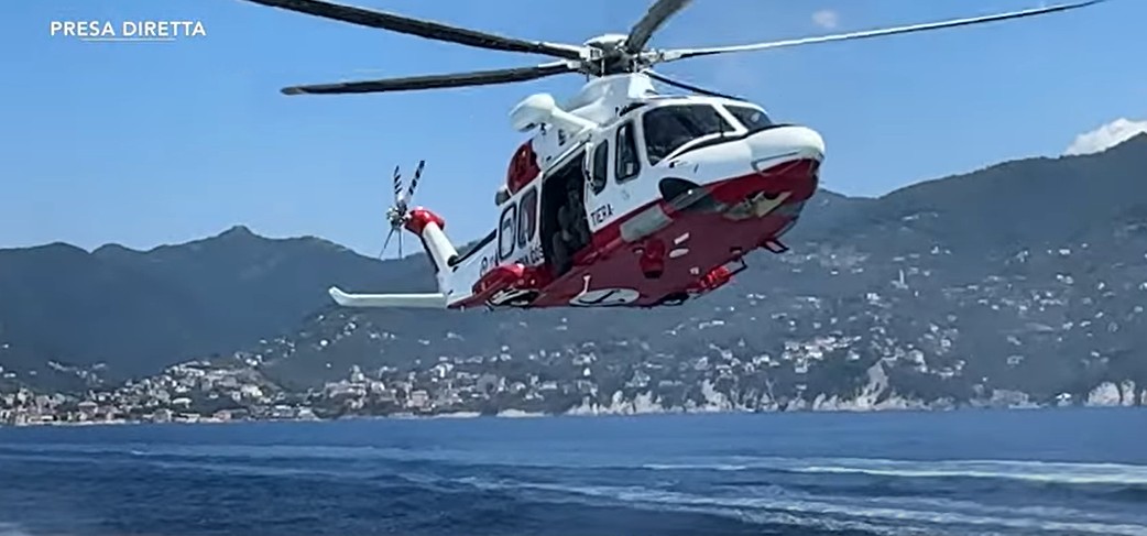 Mare sicuro 2025, viaggio con la Capitaneria di porto (e l'elicottero) in 