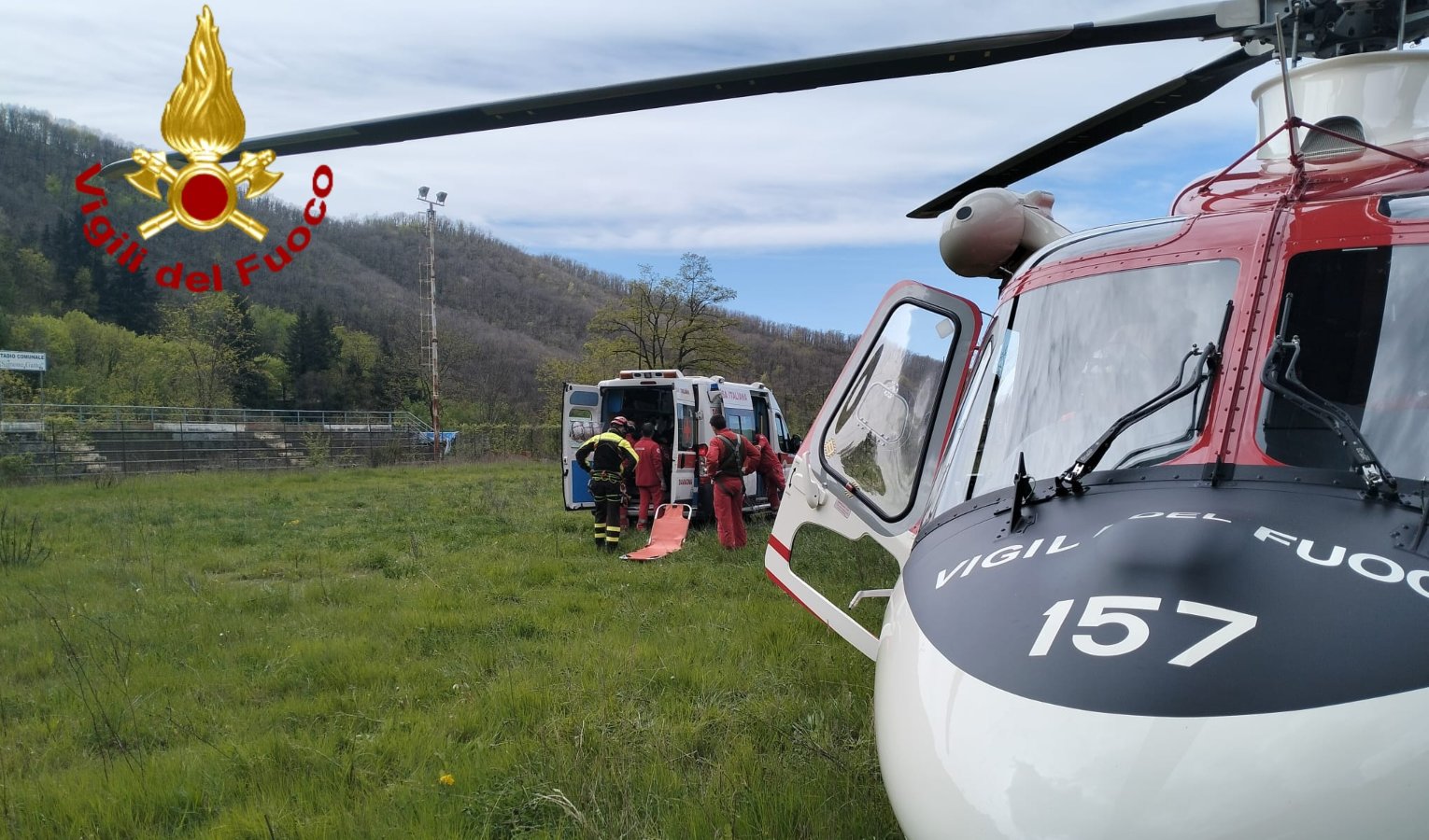 Davagna, si sente male: trasporto d'urgenza in ospedale con l'elicottero