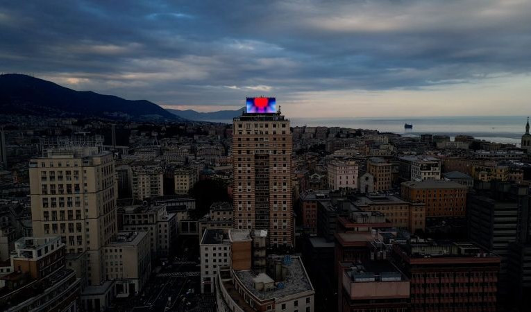 Genova si proietta nel futuro con Nexus, l'arte digitale a Terrazza Colombo