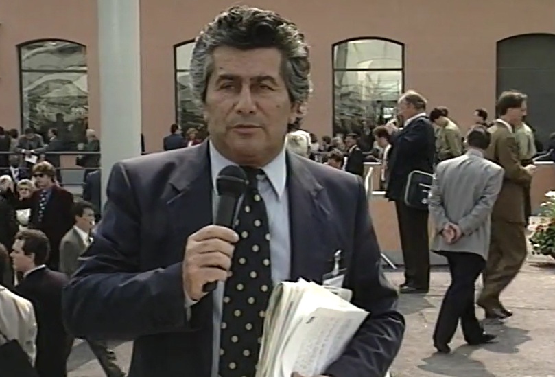 Novant’anni di storie e sorrisi: auguri a Vittorio Sirianni, voce e ironia di Primocanale 