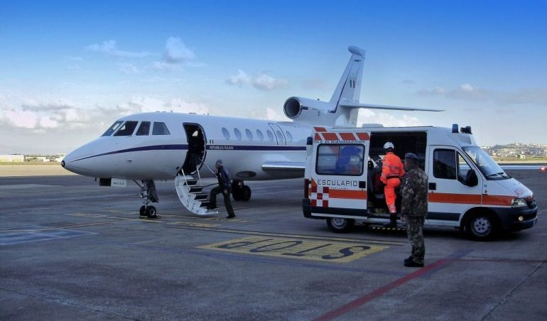 Paziente di 2 anni trasportato da Catania a Genova con un volo militare