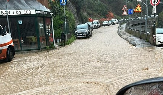 Genova, acqua e fango a Borgoratti