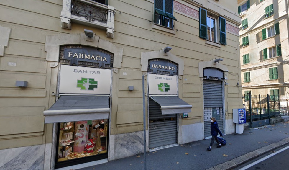 Genova, rapinatore si fa consegnare incasso in farmacia mostrando bigliettino