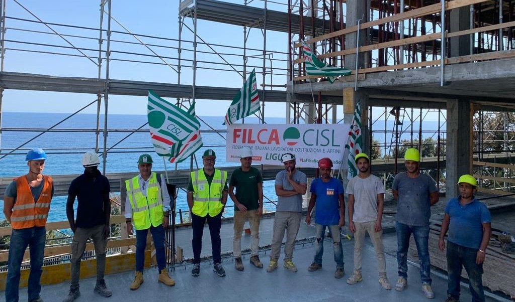 Edilizia, ecco il corso di sicurezza per lavoratori dell'Ecuador in Liguria organizzato dalla Filca Cisl
