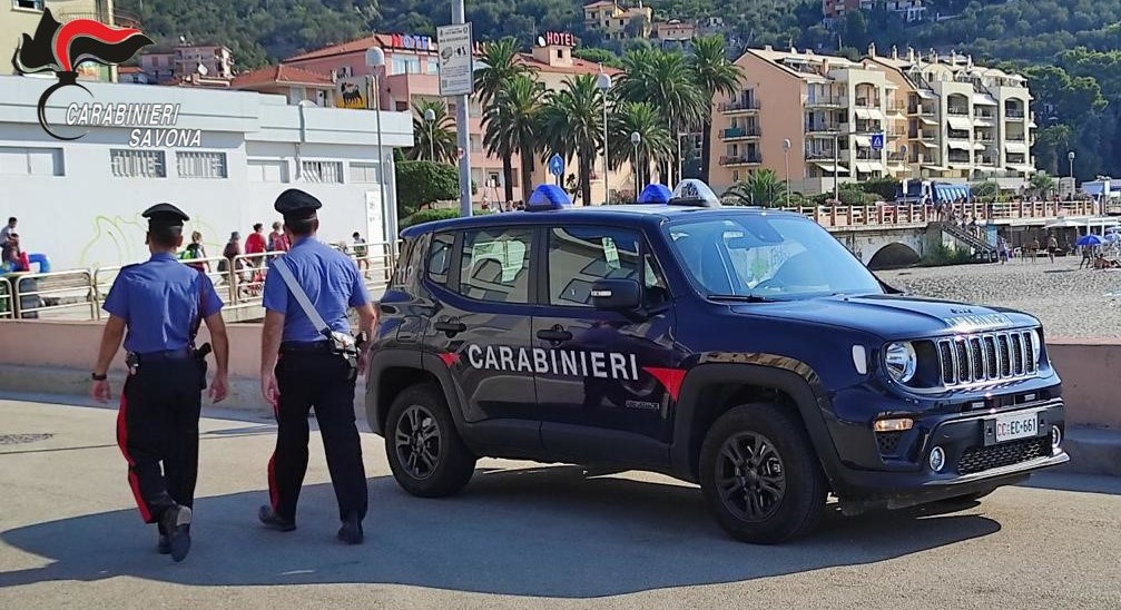 Coppia aggredita dopo una lite, denunciati tre giovani a Finale Ligure