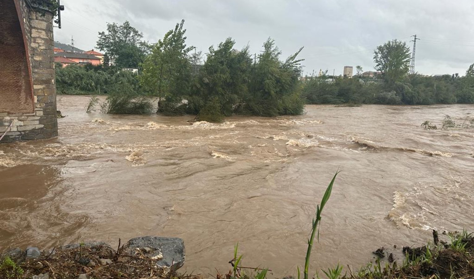 Allagamenti, smottamenti e trombe d'aria: il bilancio della due giorni di maltempo in Liguria 