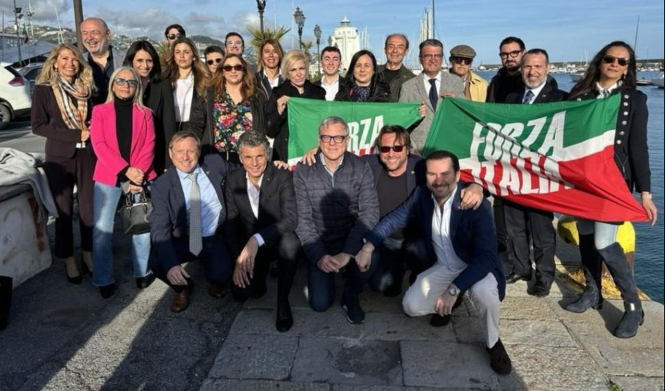 Sanremo al voto: Forza Italia presenta la lista