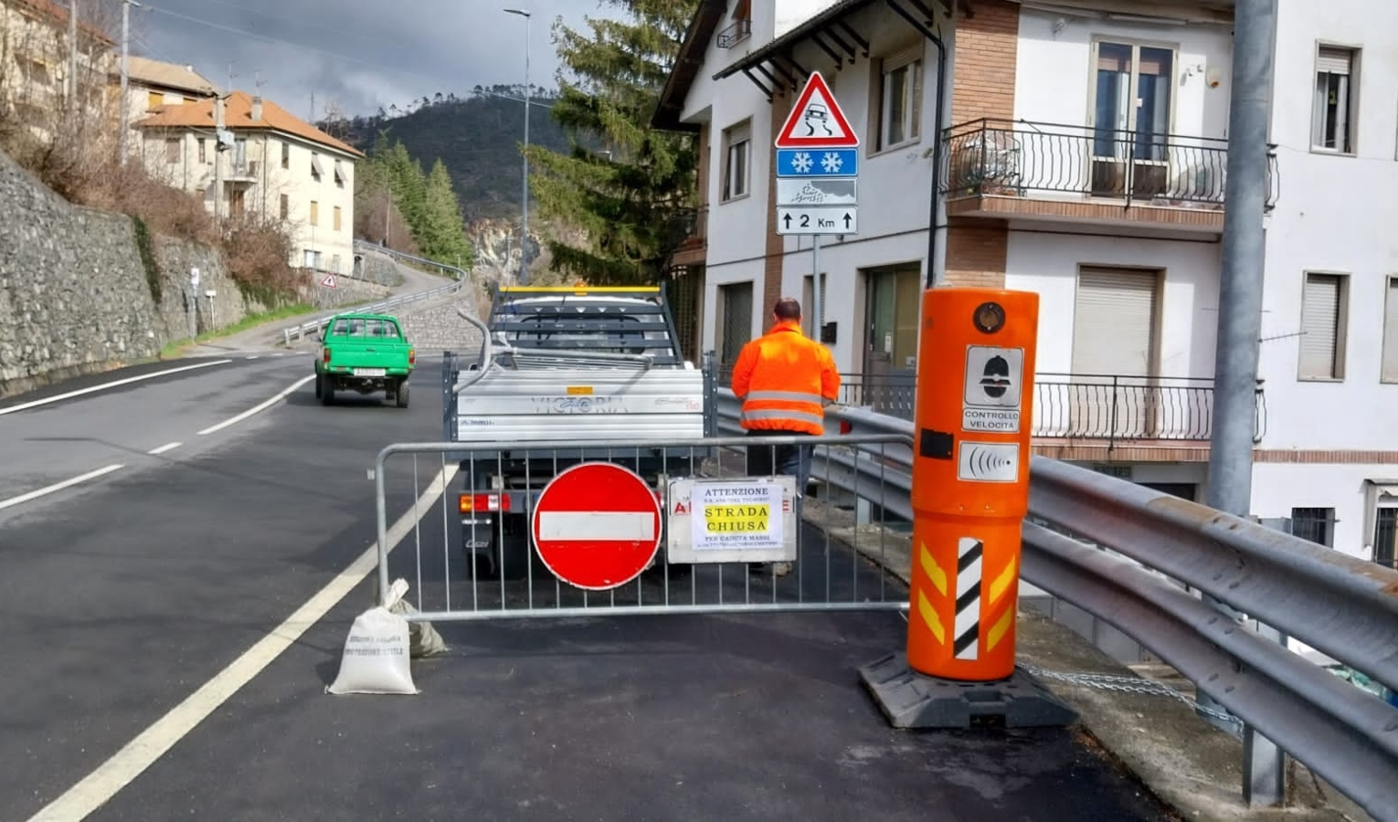 Frana sulla statale del Turchino, troppa pioggia: slitta la riapertura 