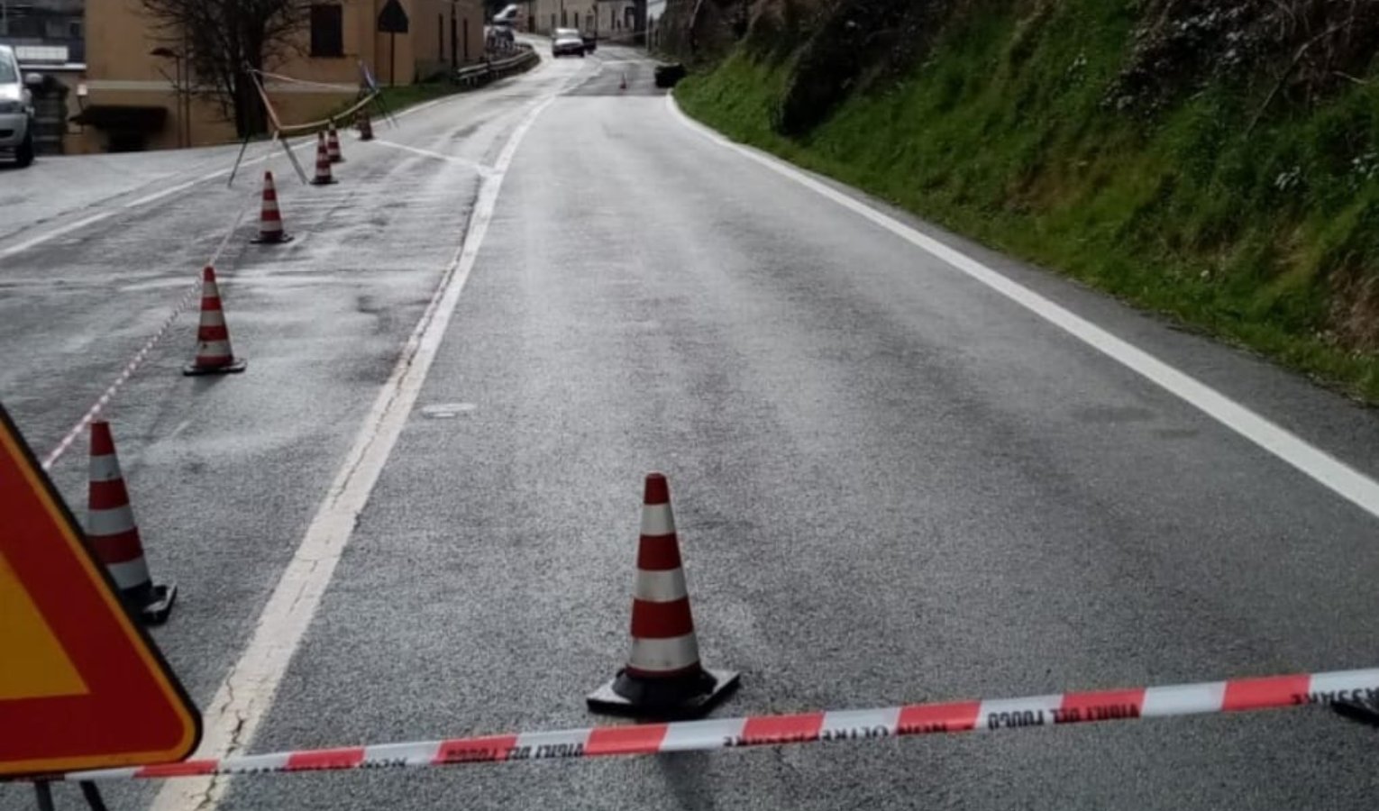 Frana, statale del Turchino chiusa in località Gnocchetto