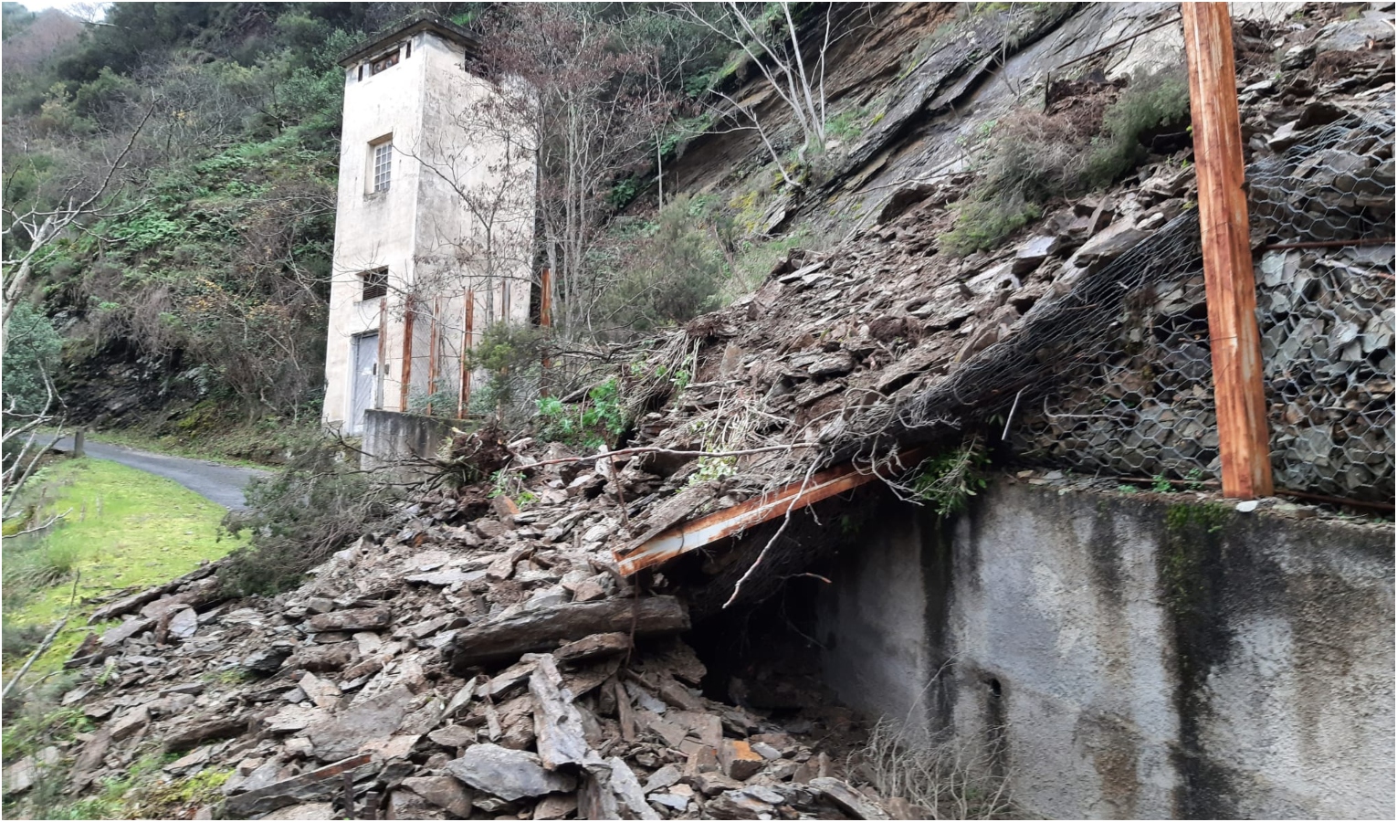 Frana nell'imperiese, isolate 2 famiglie e agriturismo: oggi sopralluogo