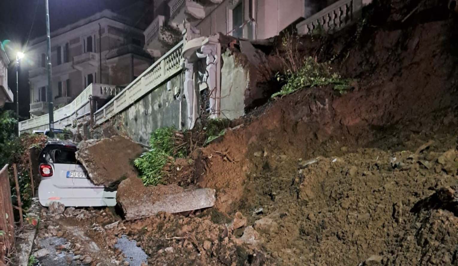 frana pegli, in via Pineta