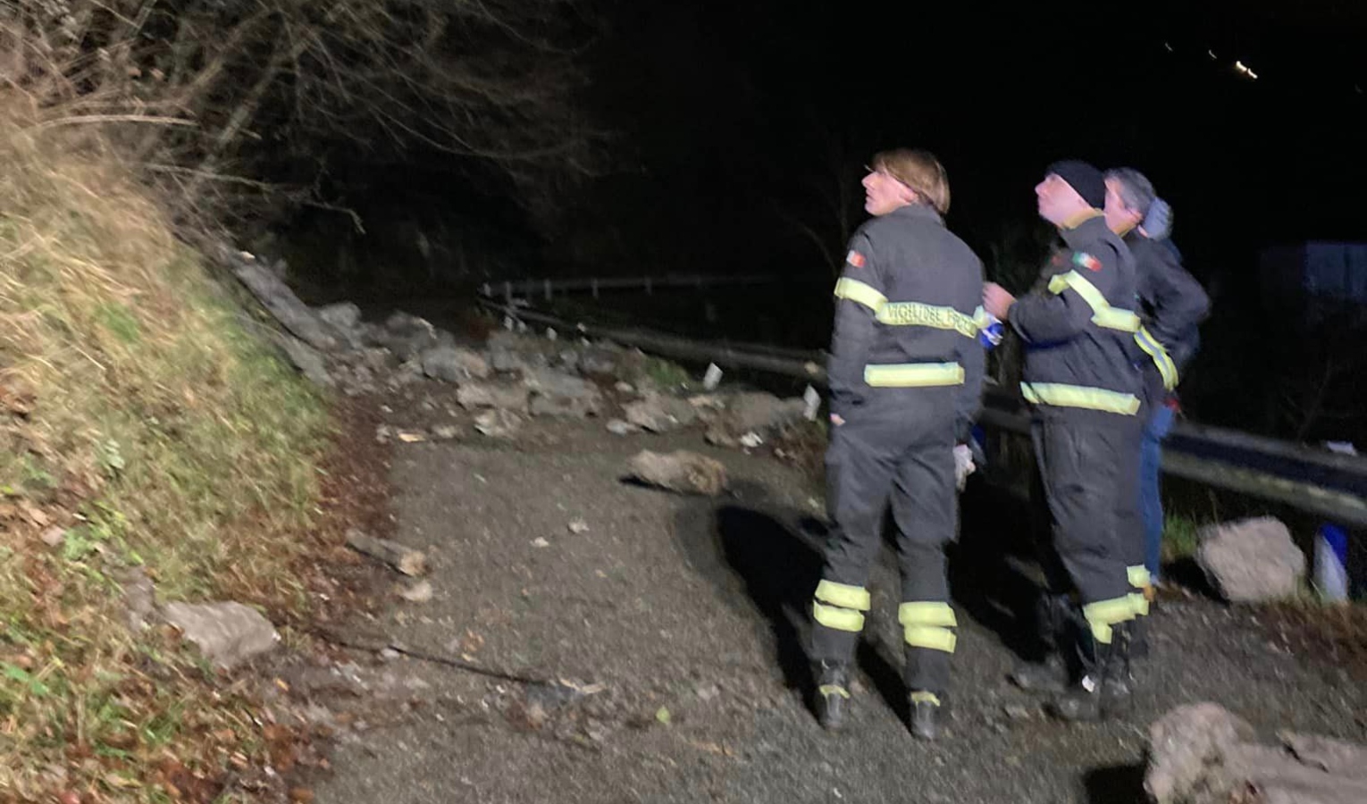 Serra Riccò, frana in via Pelissa: strada interrotta