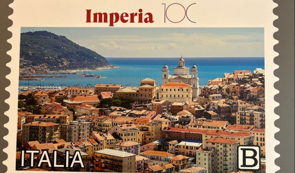 Imperia, Francobollo per celebrare i 100 anni della Città