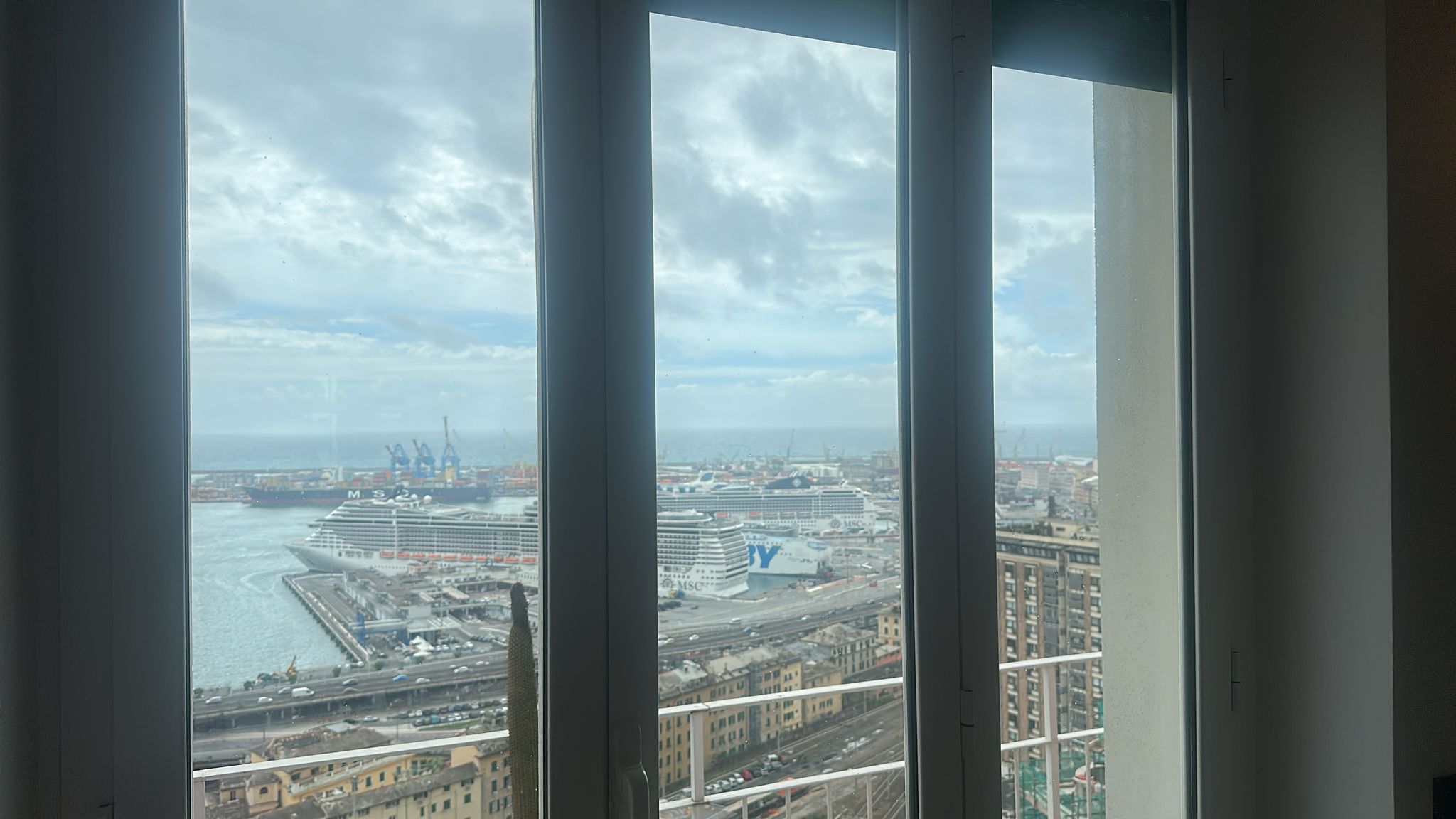 Città & porto, fumi navi: