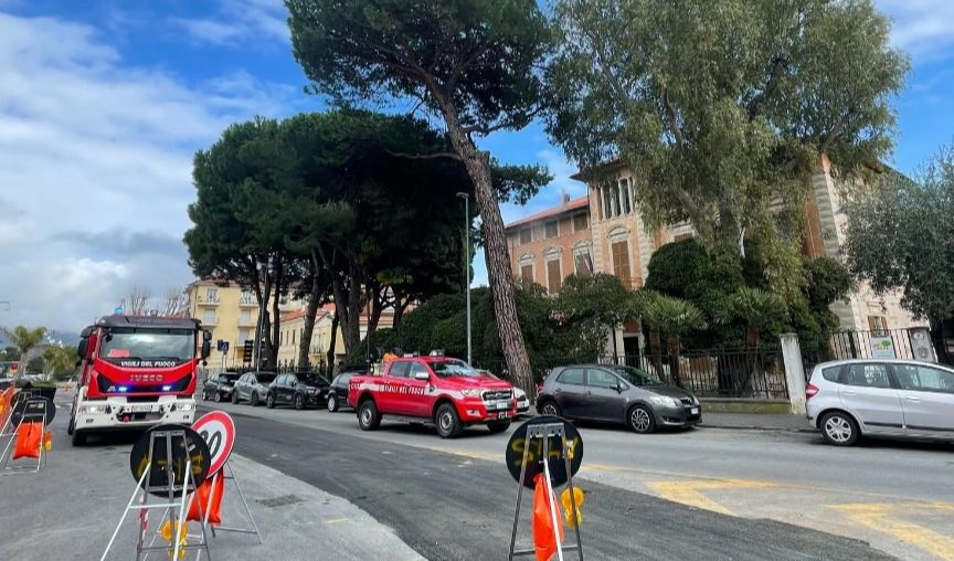 Diano Marina, fumo nero dalla caldaia: evacuati i bambini di Villa Scarsella