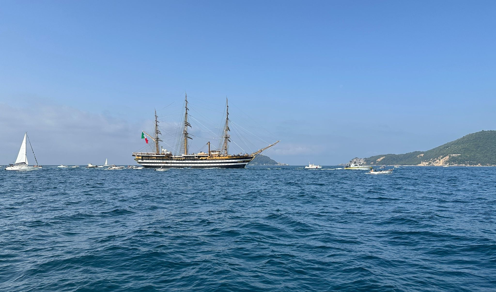 Vespucci è alla Spezia, l’emozione dell’ultimo miglio del tour mondiale
