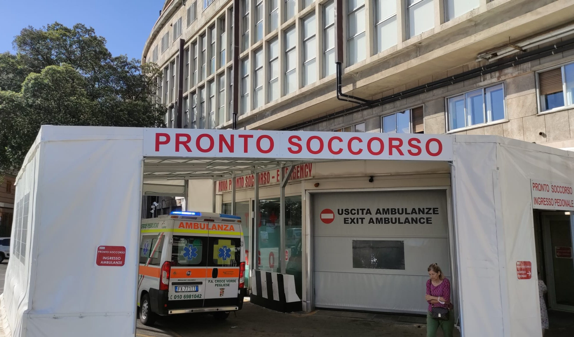 Genova, ennesima aggressione al Galliera: paziente ferisce infermiera