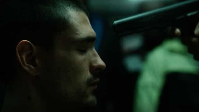 Torna Gangs of Milano, la serie con Salmo e l'attore genovese che lavorò con Denzel Washington