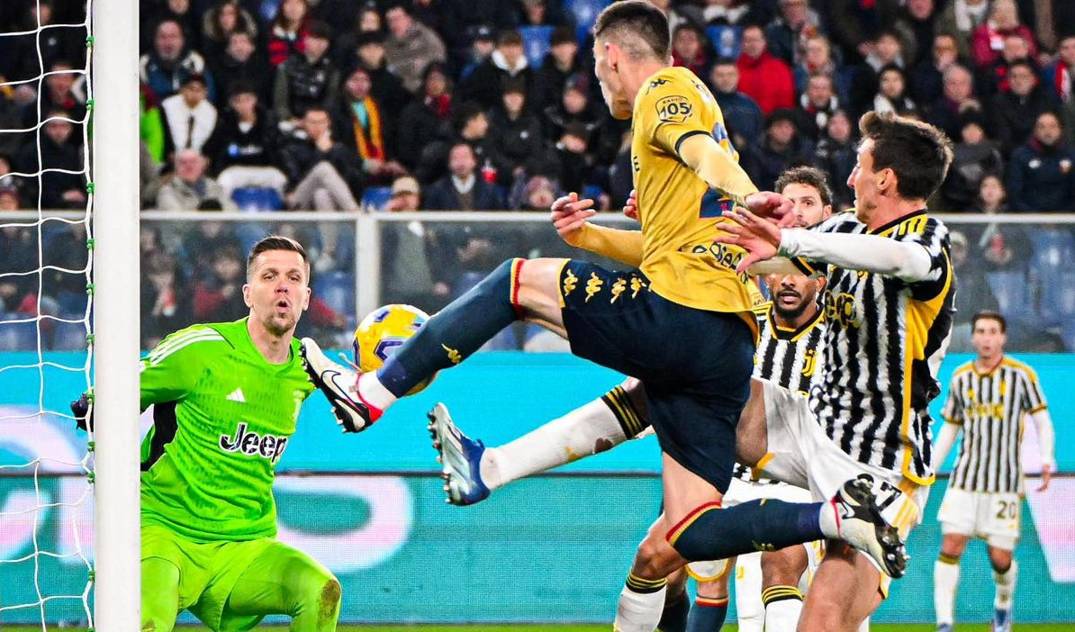 Genoa, Allegri multato per aver insultato gli arbitri dopo Genoa - Juventus
