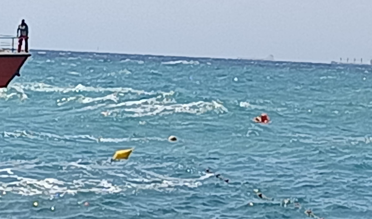 Allarme per donna in mare, soccorsa: ma era una bagnina che si allenava