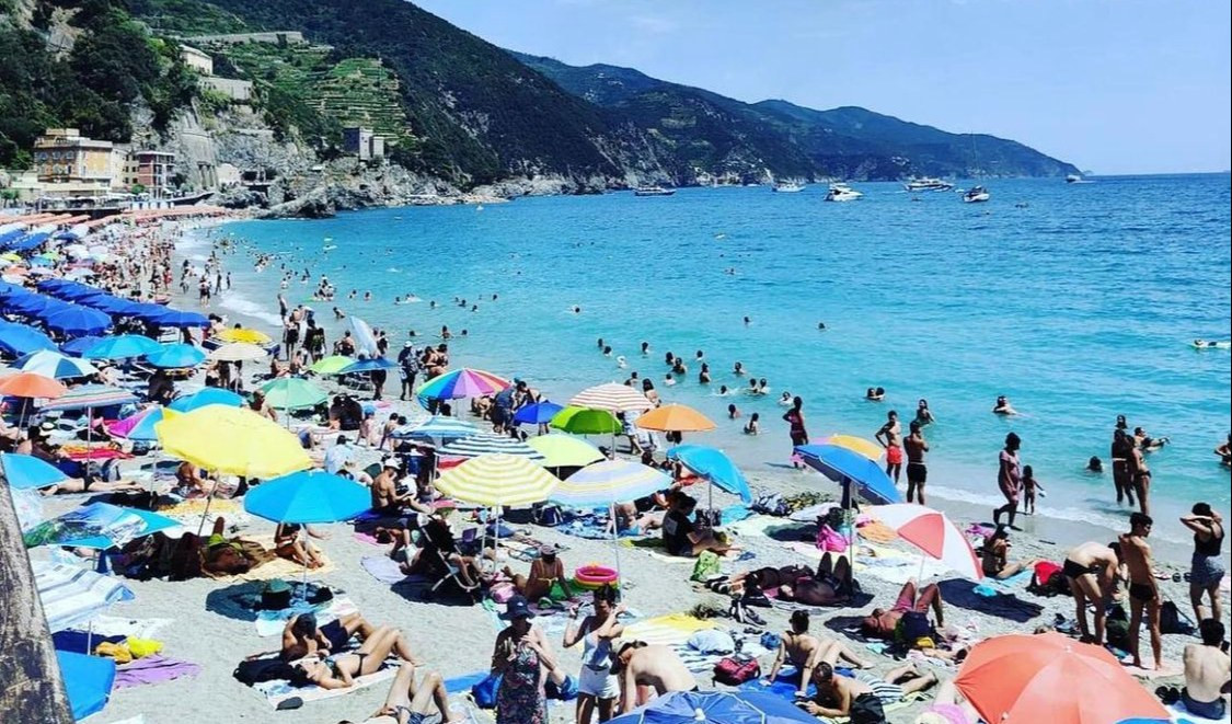 Mare caldissimo in Liguria, sfiorati i 30 gradi: 