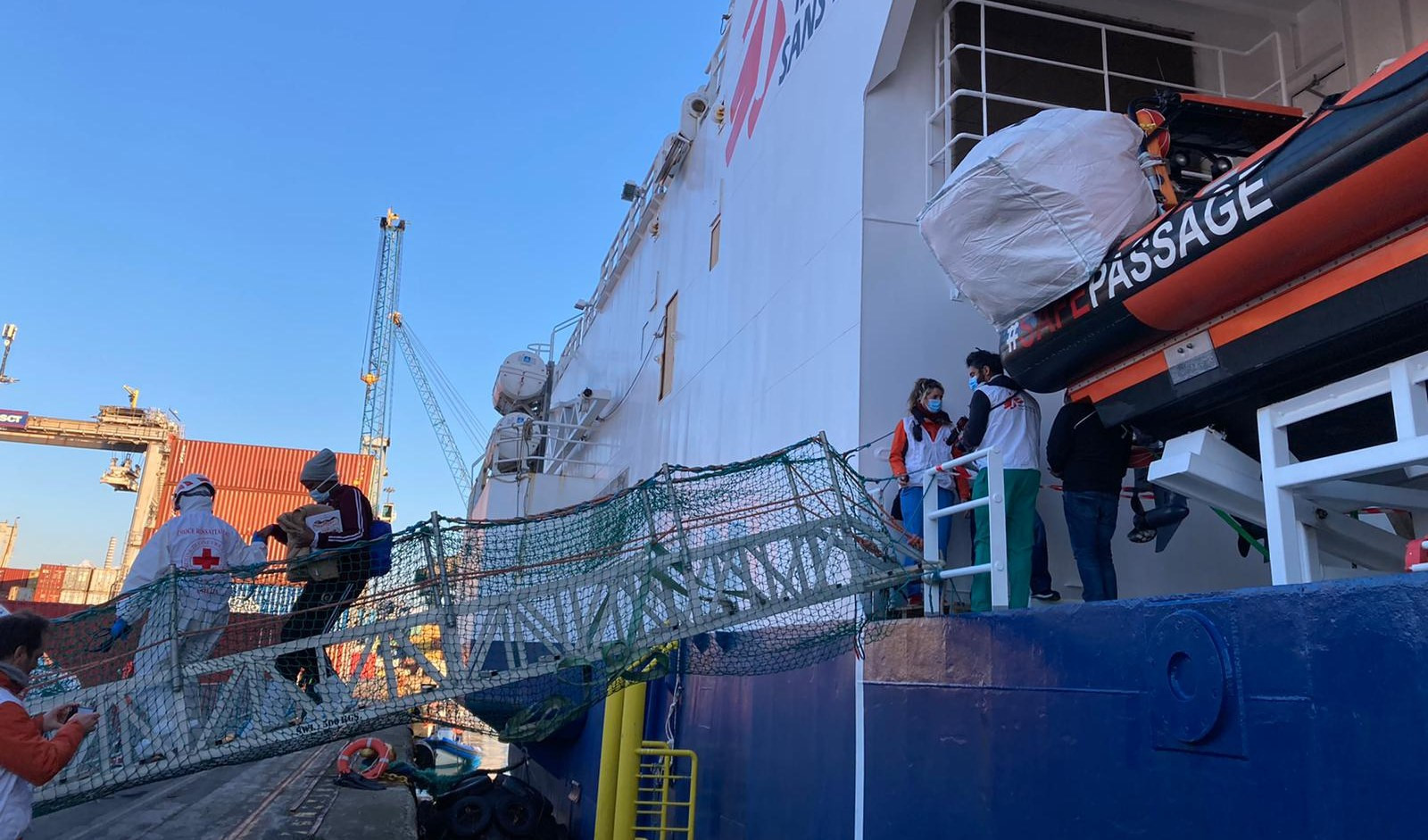 La Geo Barents torna alla Spezia: a bordo più di trecento migranti