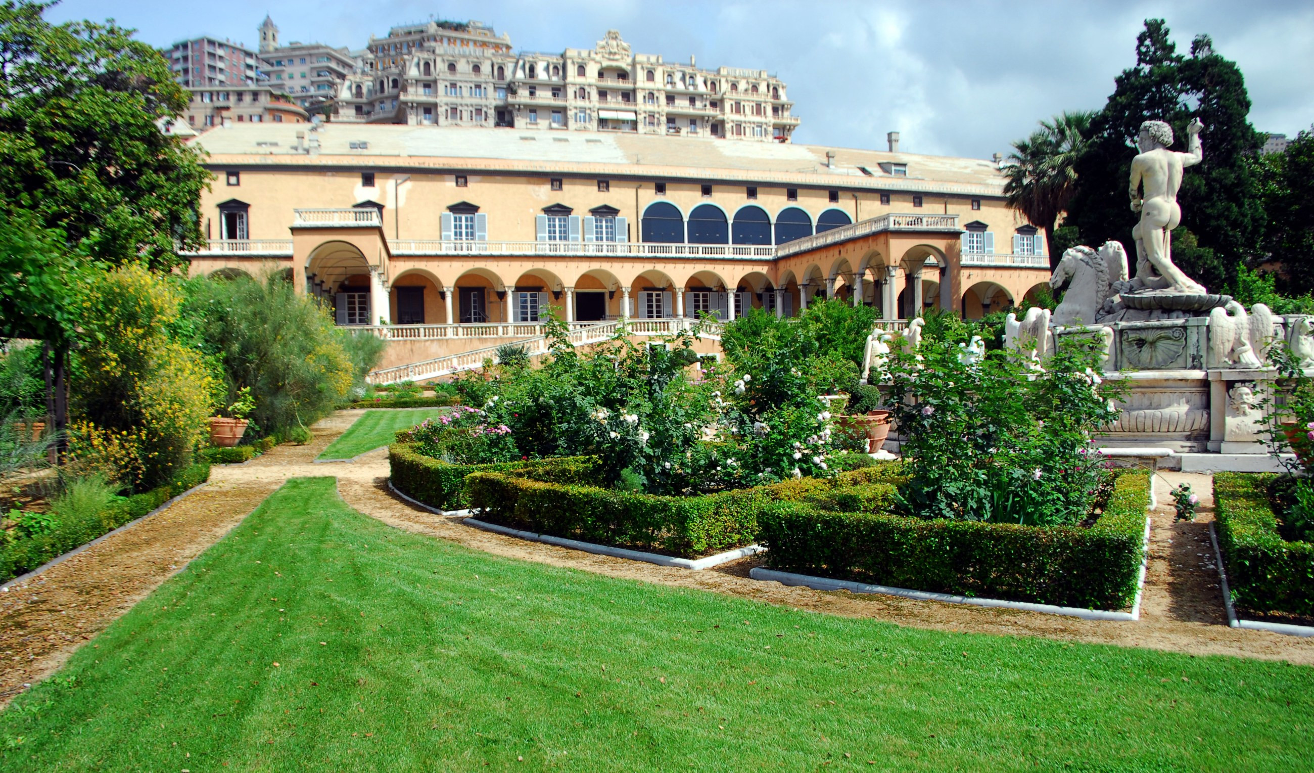 I giardini dei Rolli si svelano su Primocanale, appuntamento alle 21