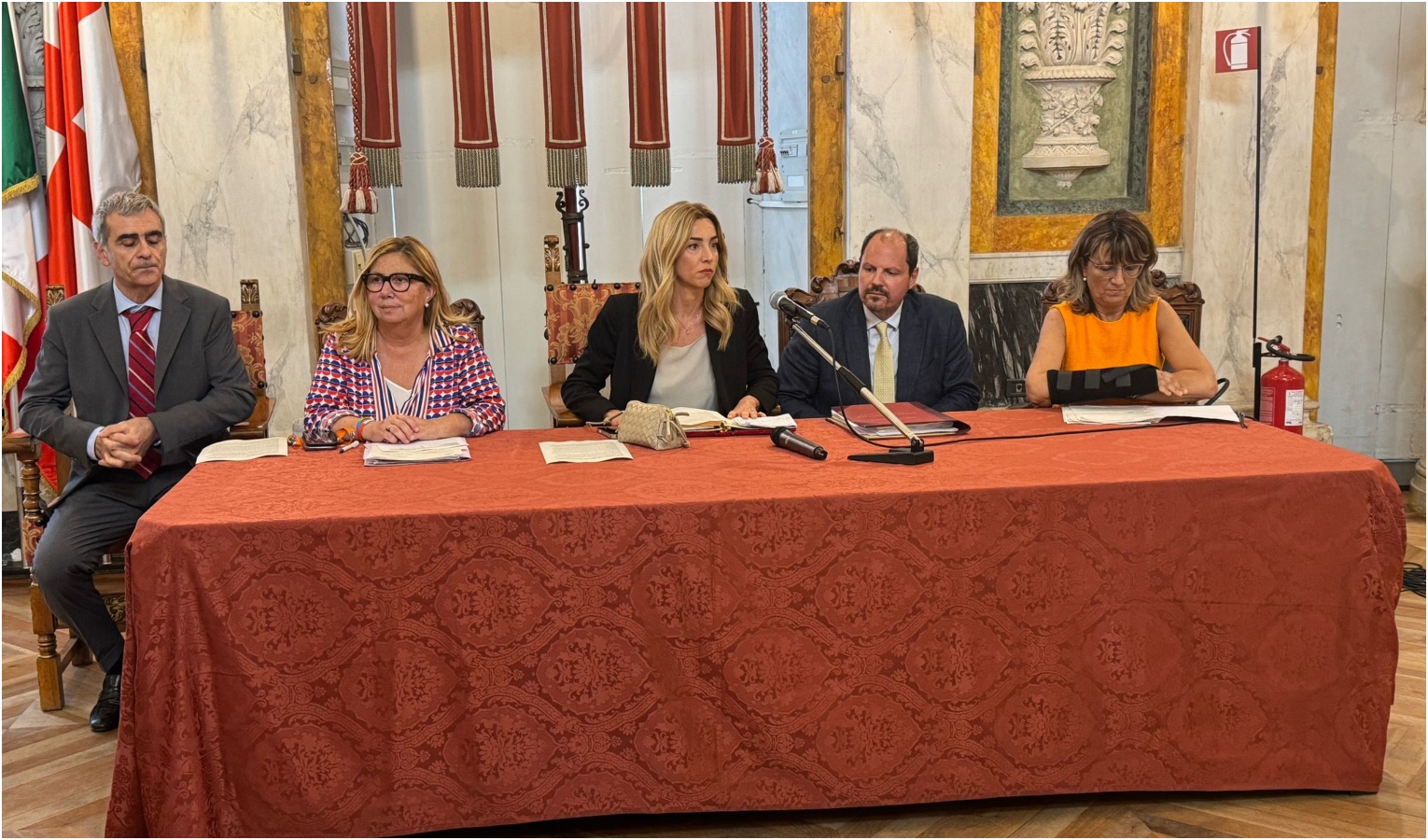 Silvia Salis e assessori comune di Genova