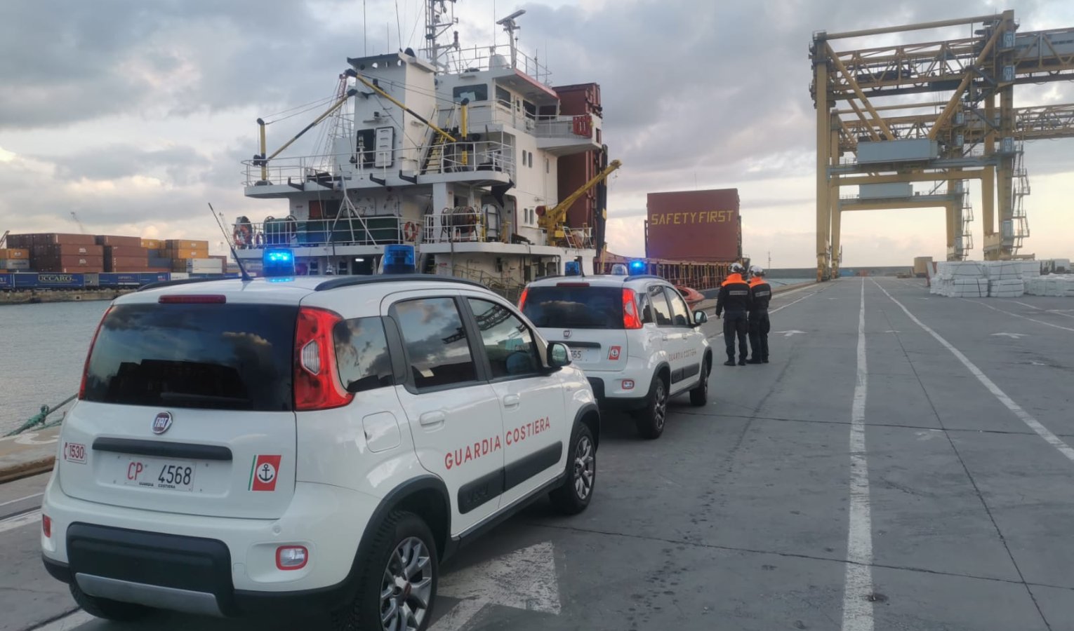 Genova, irregolarità sulla Sea Lady II: la guardia costiera ferma la nave