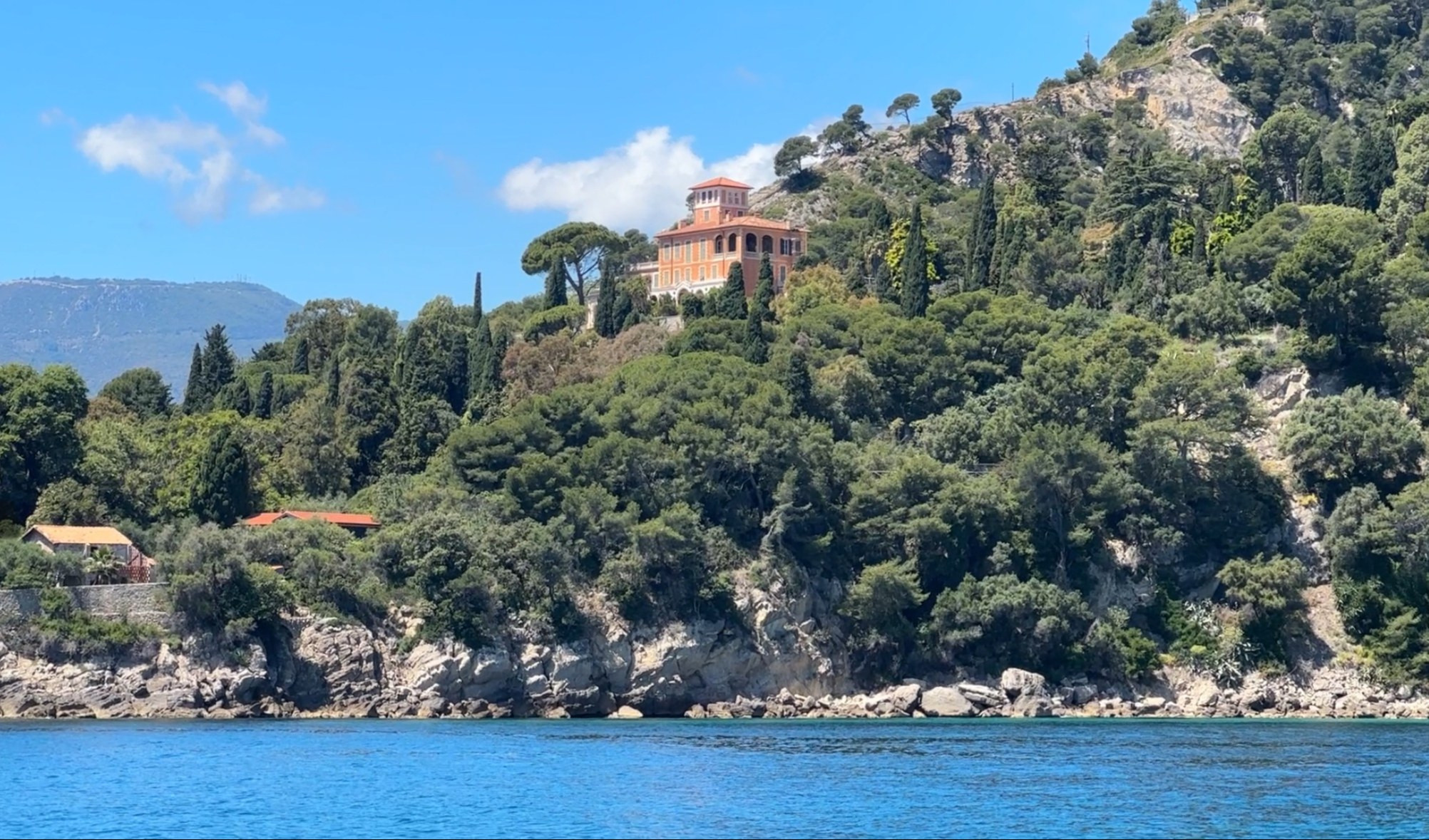 Ventimiglia amplia l'offerta turistica puntando anche su costa e mare