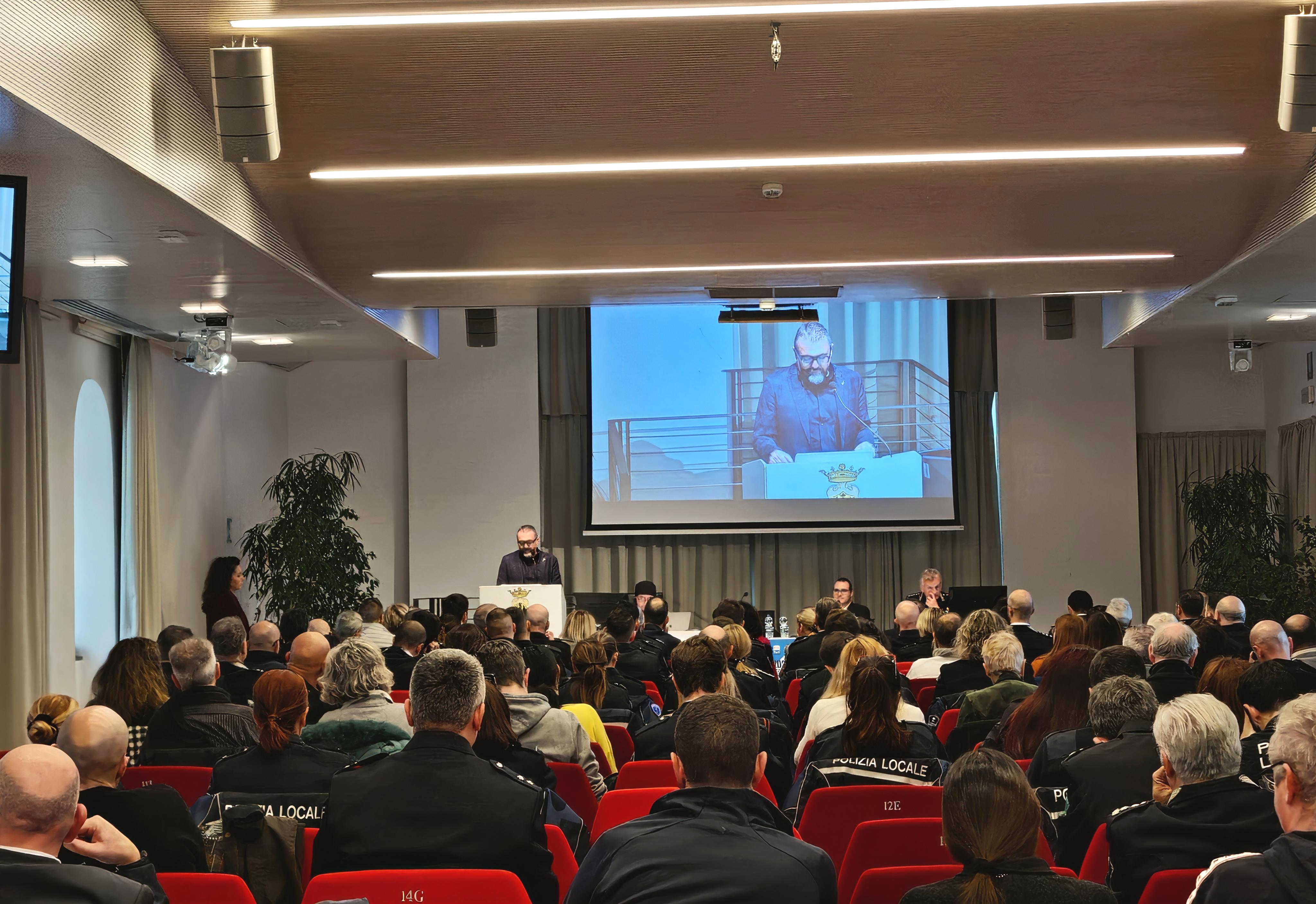 Stati generali della polizia locale ligure: a Savona oltre 150 partecipanti per la formazione